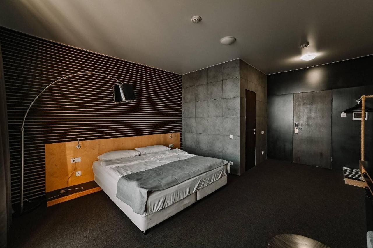 Park Hotel Switzerland Obariv Bagian luar foto