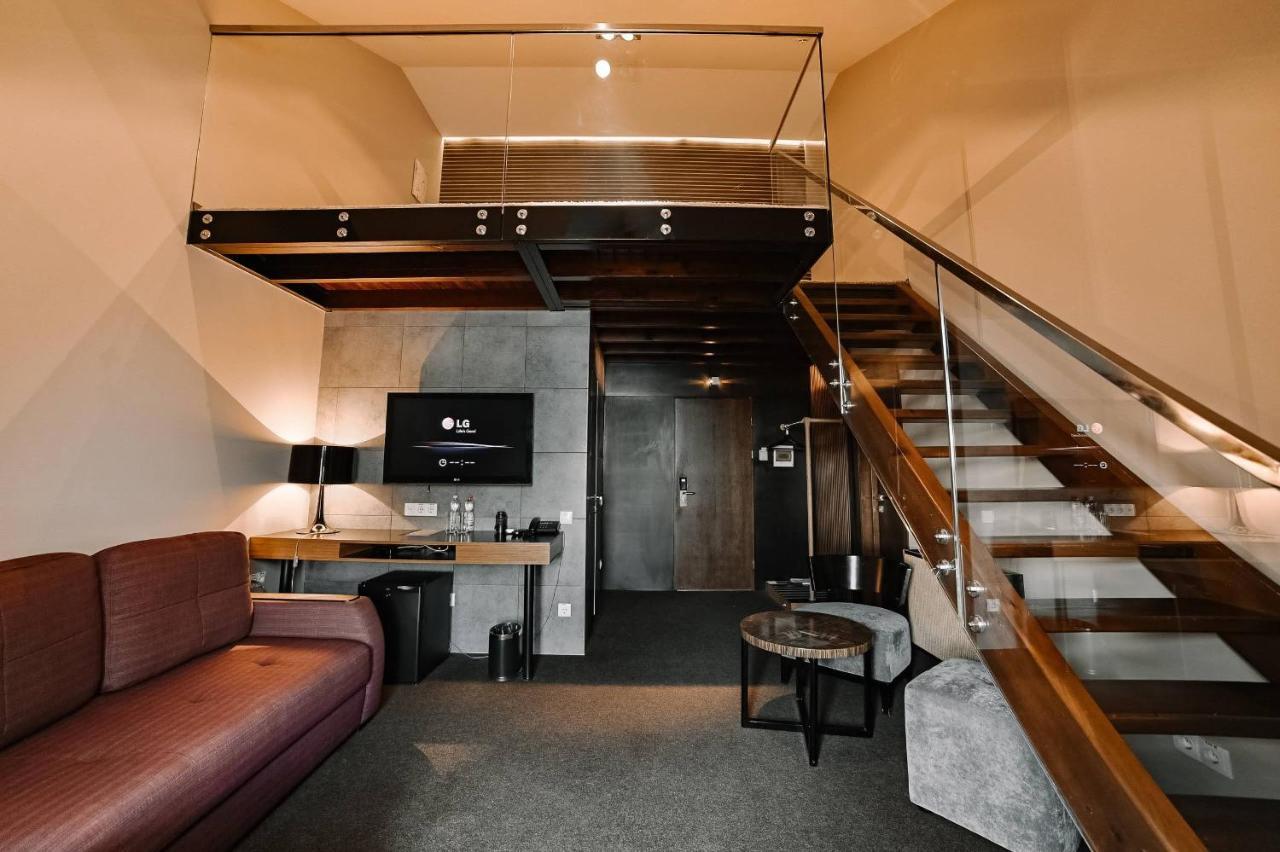 Park Hotel Switzerland Obariv Bagian luar foto