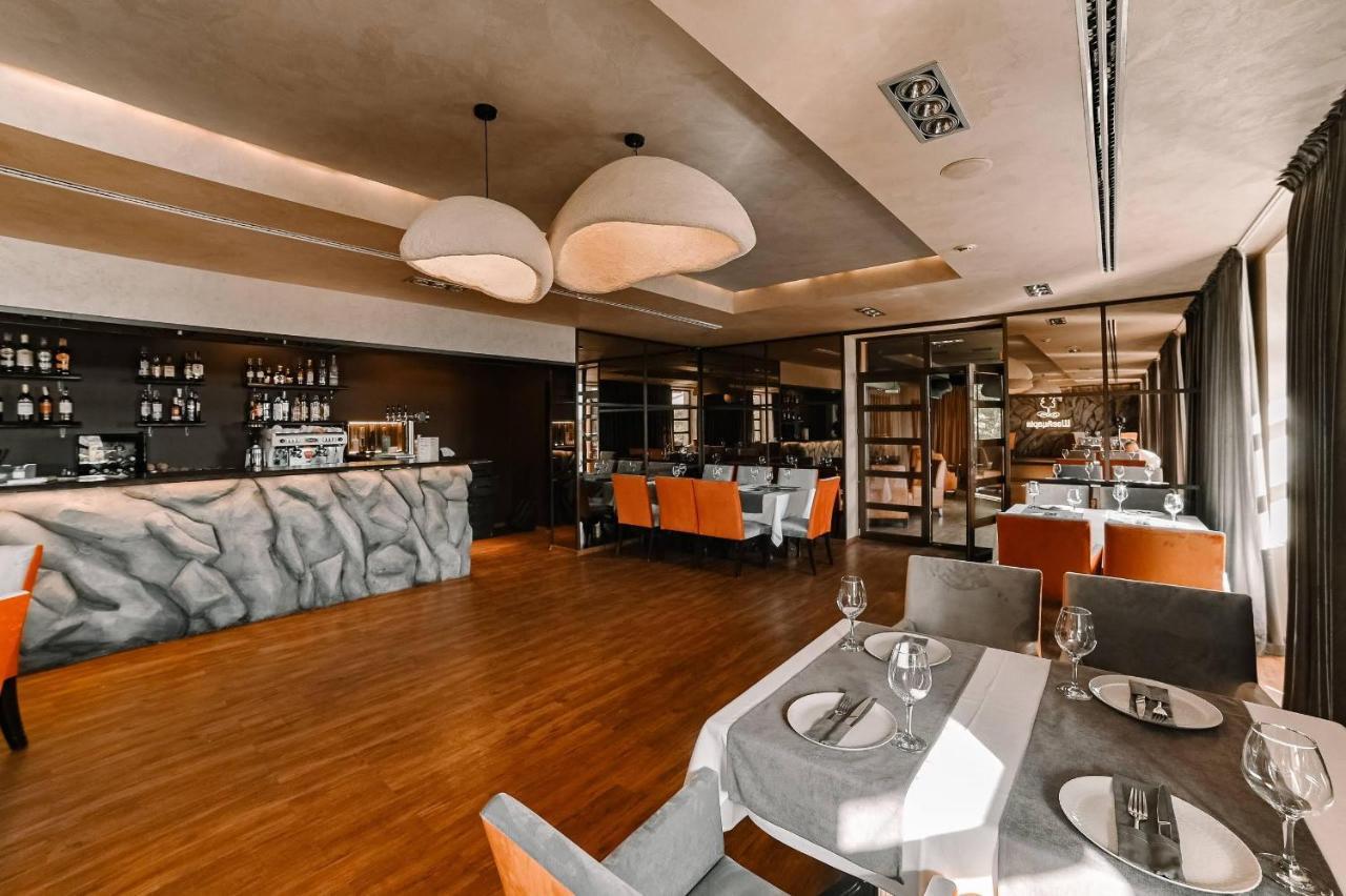 Park Hotel Switzerland Obariv Bagian luar foto