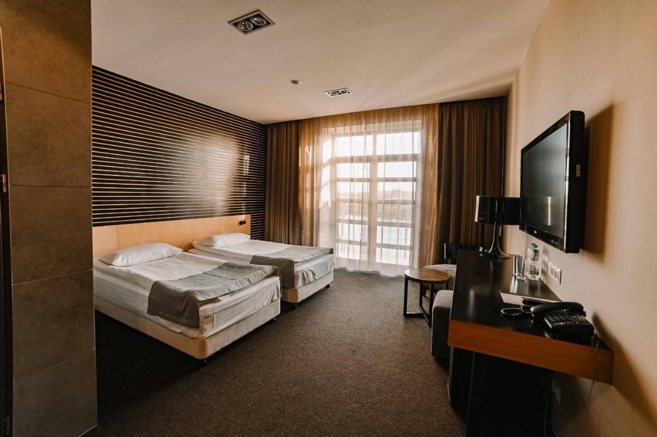 Park Hotel Switzerland Obariv Bagian luar foto
