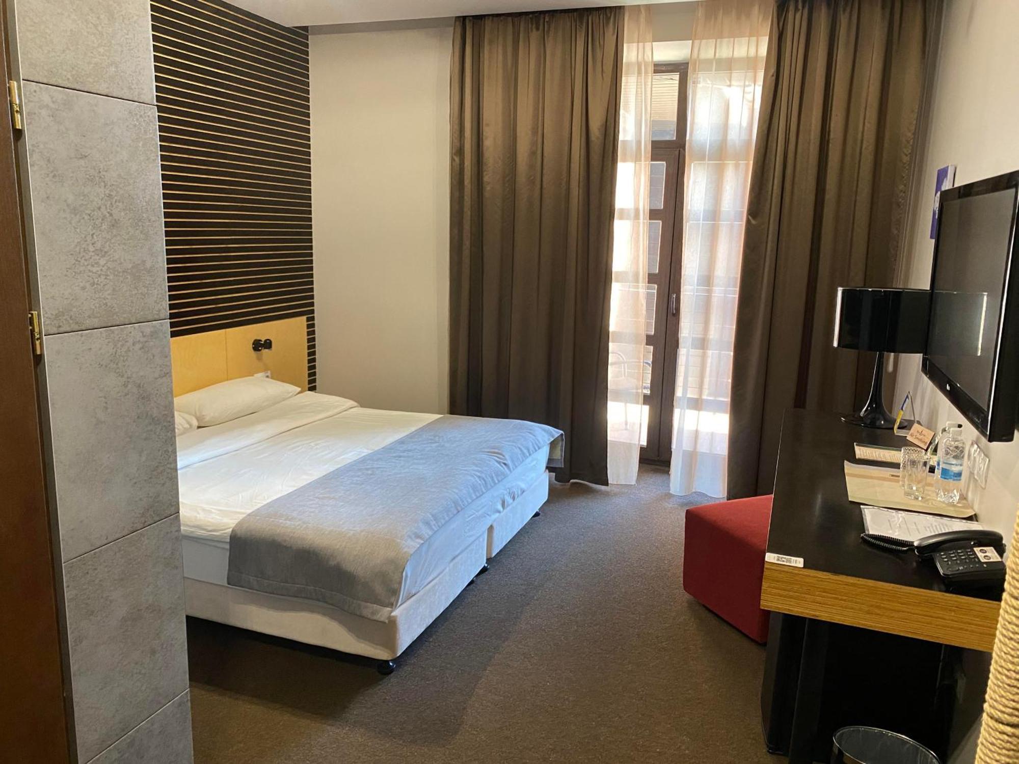 Park Hotel Switzerland Obariv Bagian luar foto