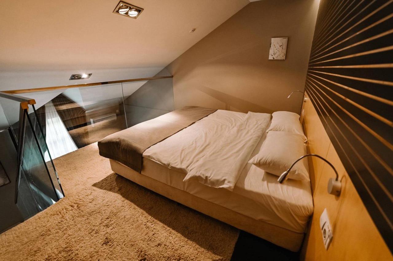 Park Hotel Switzerland Obariv Bagian luar foto