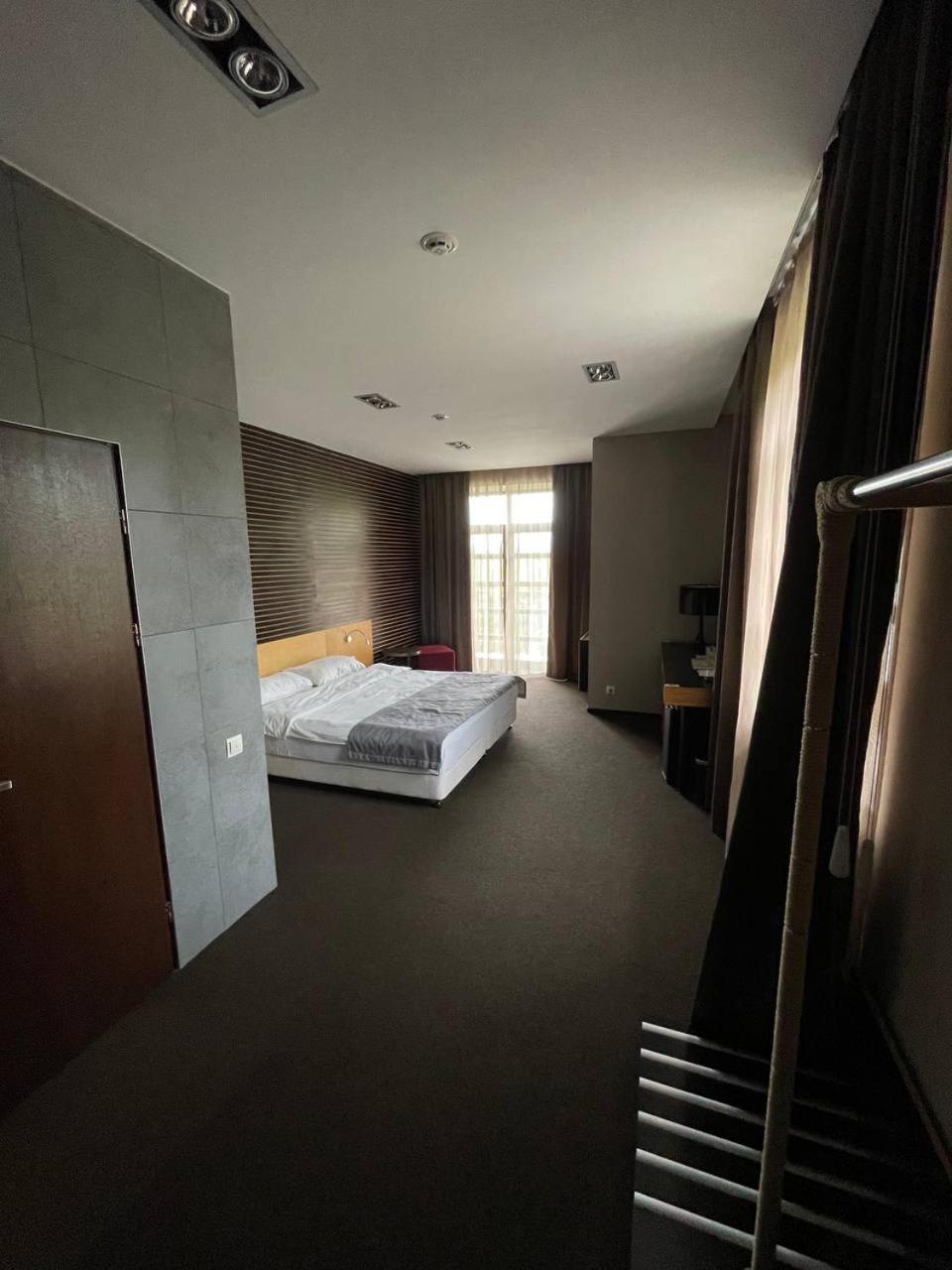 Park Hotel Switzerland Obariv Bagian luar foto